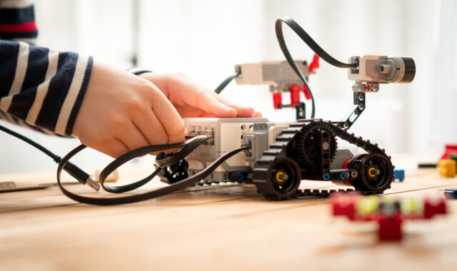 Guide to STEM extracurricular activities